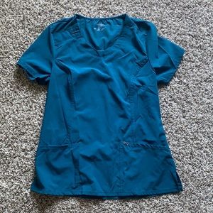 Cherokee infinity top in size L